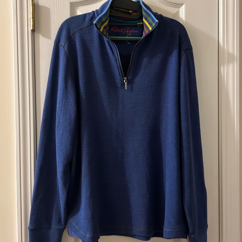 Robert Graham size L men’s top